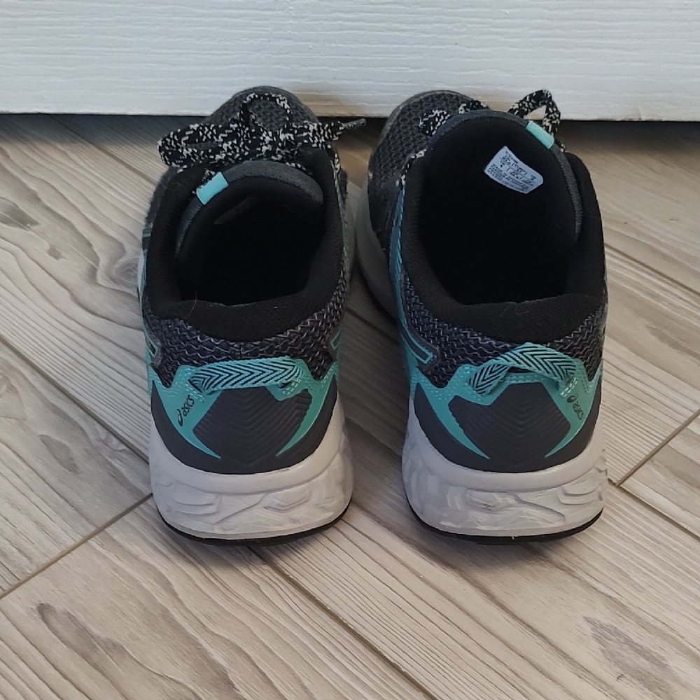 ASICS Black and Green Athletic Shoes with Breathable Mesh - Picture 2 of 6
